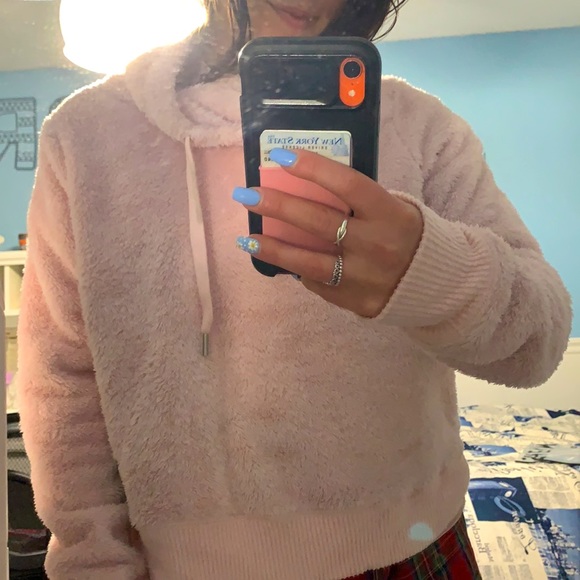 Hollister pullover - Picture 2 of 2